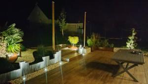 Terrasse et massif éclairage 
